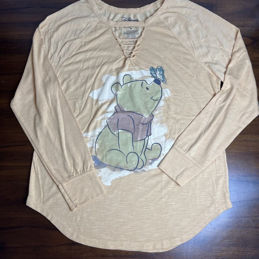 Disney Winnie the Pooh Long Sleeve Tee Women Med Wheat Yellow V-Neck Print Top